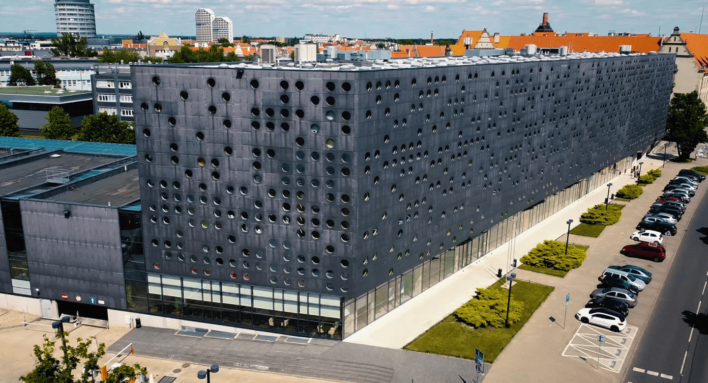 Case study on TKH Security’s access control solutions for Wrocław University of Science and Technology.